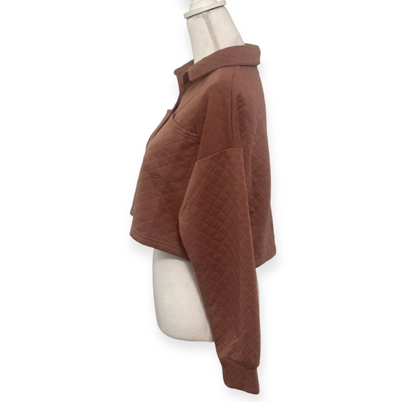 No Comment Quilted Pink Long Sleeve Cropped Button Down Shirt NWT - Picture 4 of 8